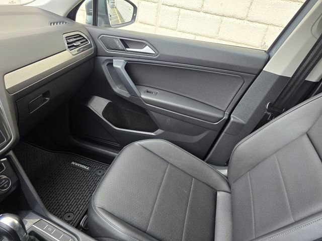 Used 2019 Volkswagen Tiguan SE image 45