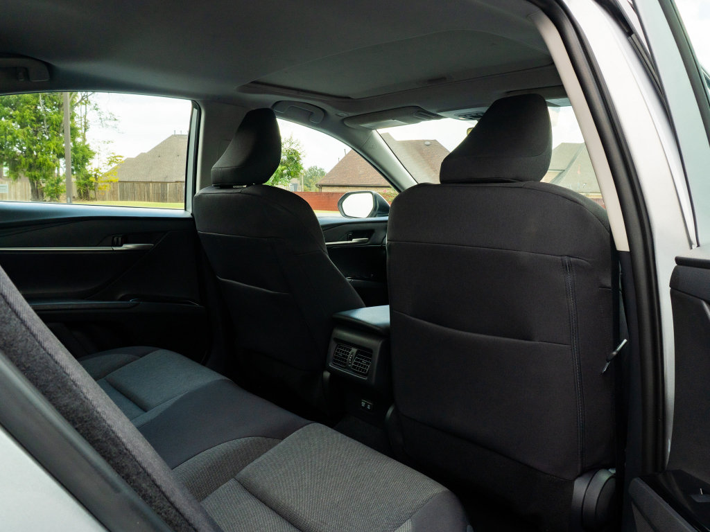 Used 2025 Toyota Camry LE w/ Convenience Package AWD/4WD image 15