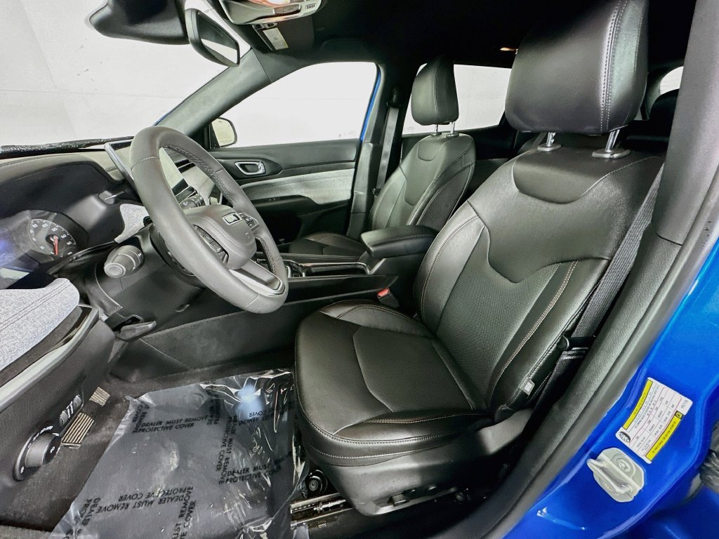 Certified 2023 Jeep Compass 4WD image 30