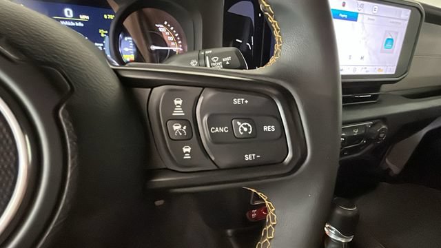 Used 2024 Jeep Wrangler Unlimited AWD/4WD image 15