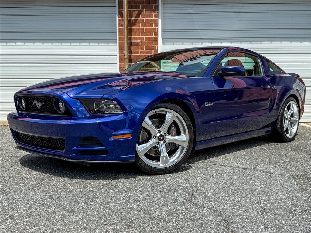 Used 2014 Ford Mustang GT Premium w/ GT Track Package RWD image 2