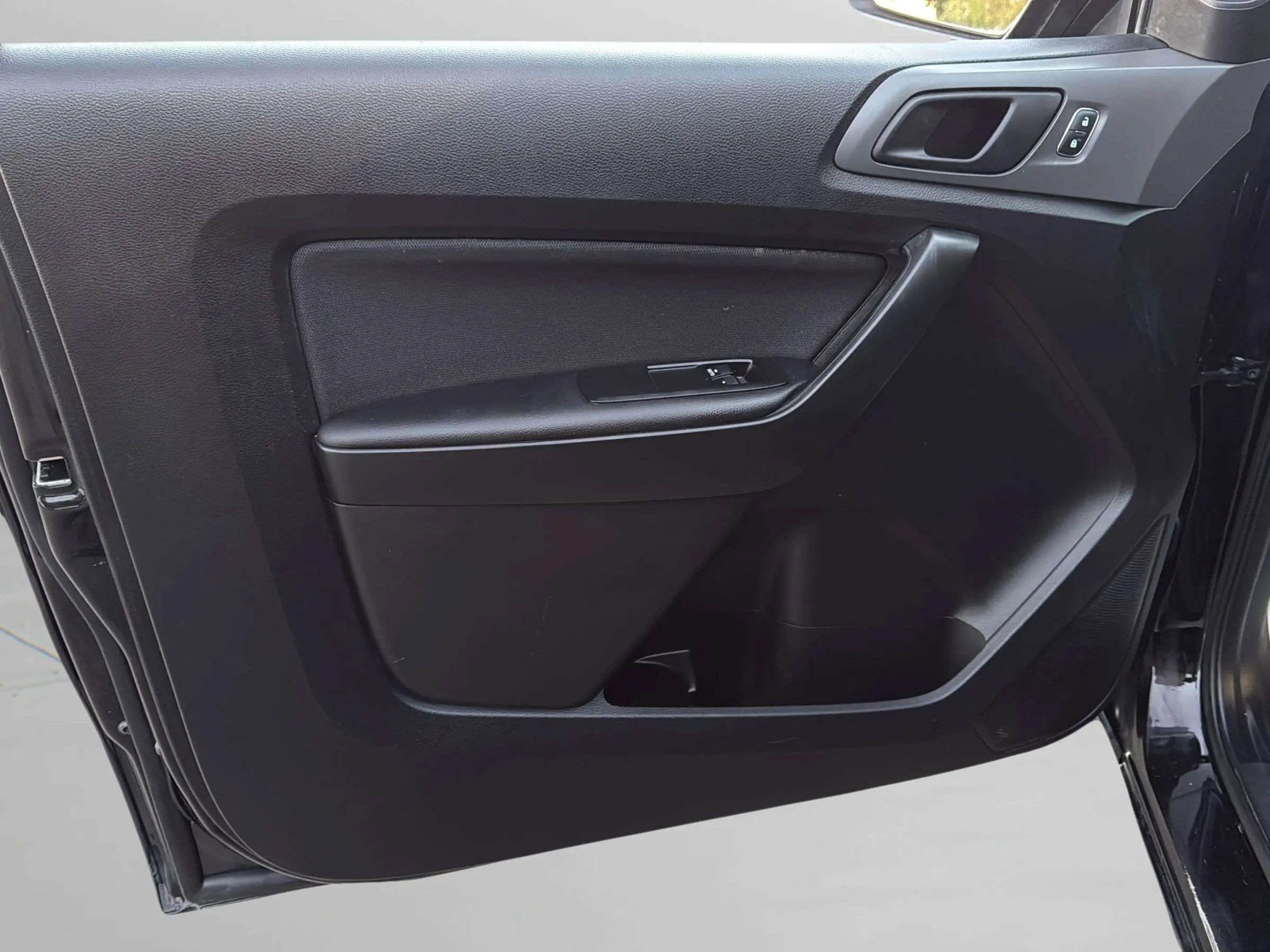 Used 2022 Ford Ranger XL image 23