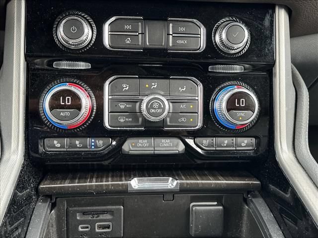 Used 2021 GMC Yukon Denali w/ Denali Premium Package RWD image 33
