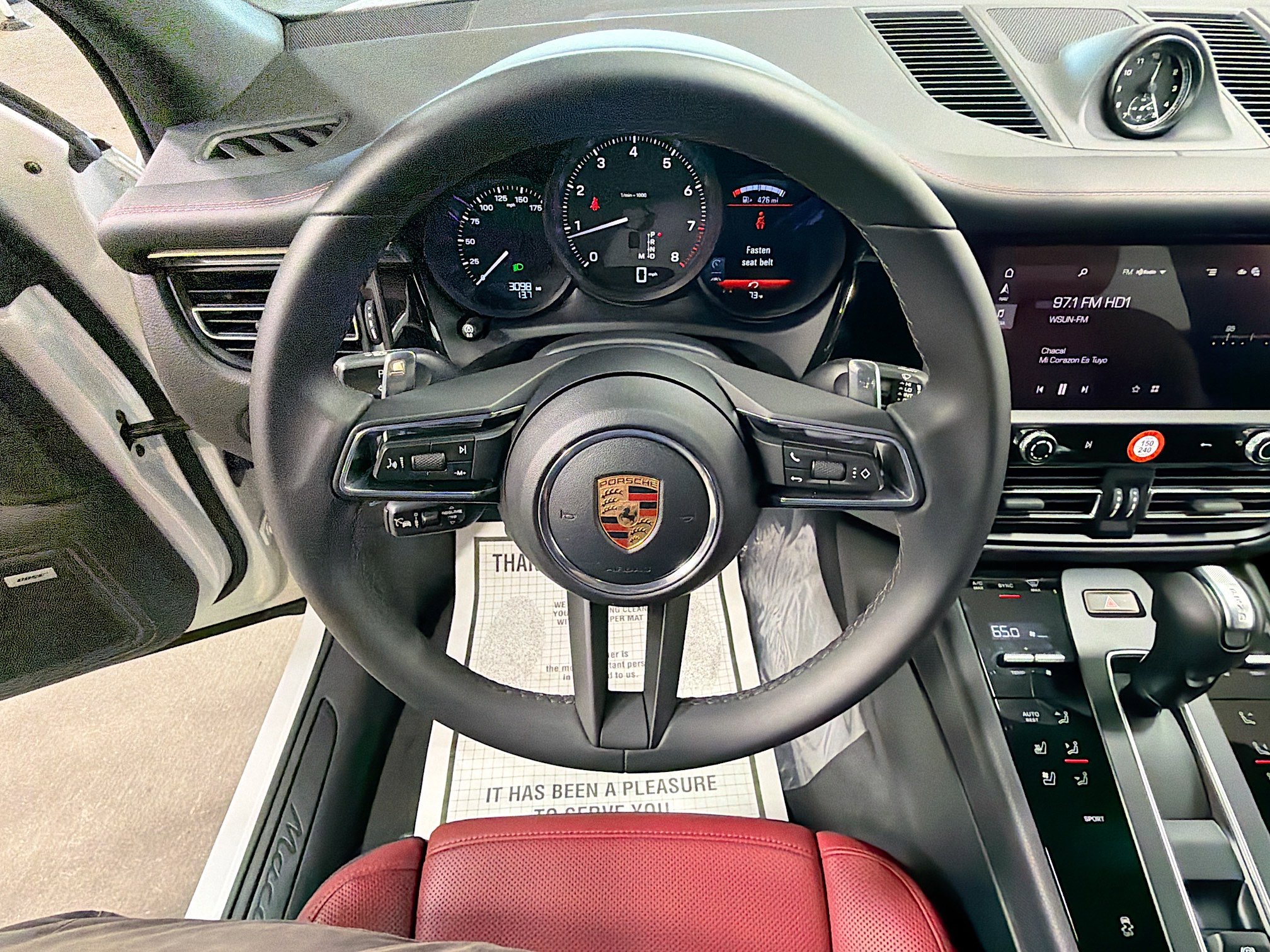 Certified 2026 Porsche Macan AWD/4WD image 39