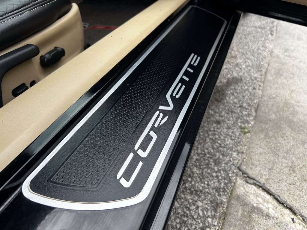 Used 2005 Chevrolet Corvette Convertible w/ Preferred Equipment Group RWD image 20