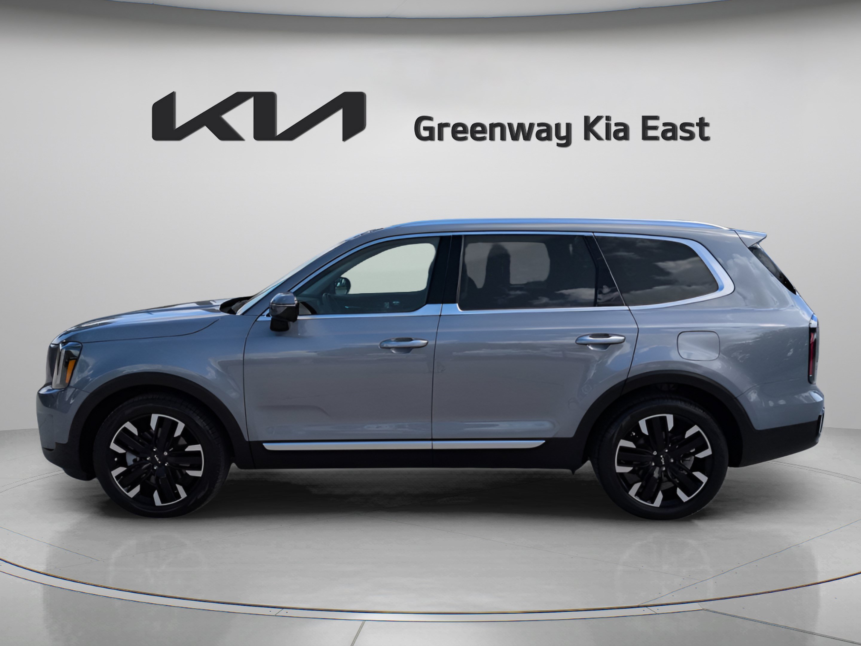 Certified 2025 Kia Telluride SX FWD image 9