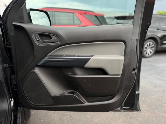 Used 2017 GMC Canyon 4x4 Extended Cab w/ Trailering Package image 14