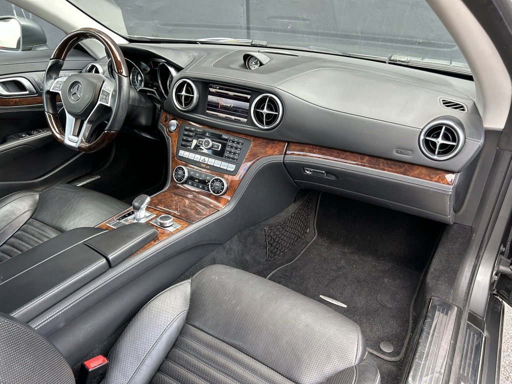 Used 2016 Mercedes-Benz SL 550 image 21