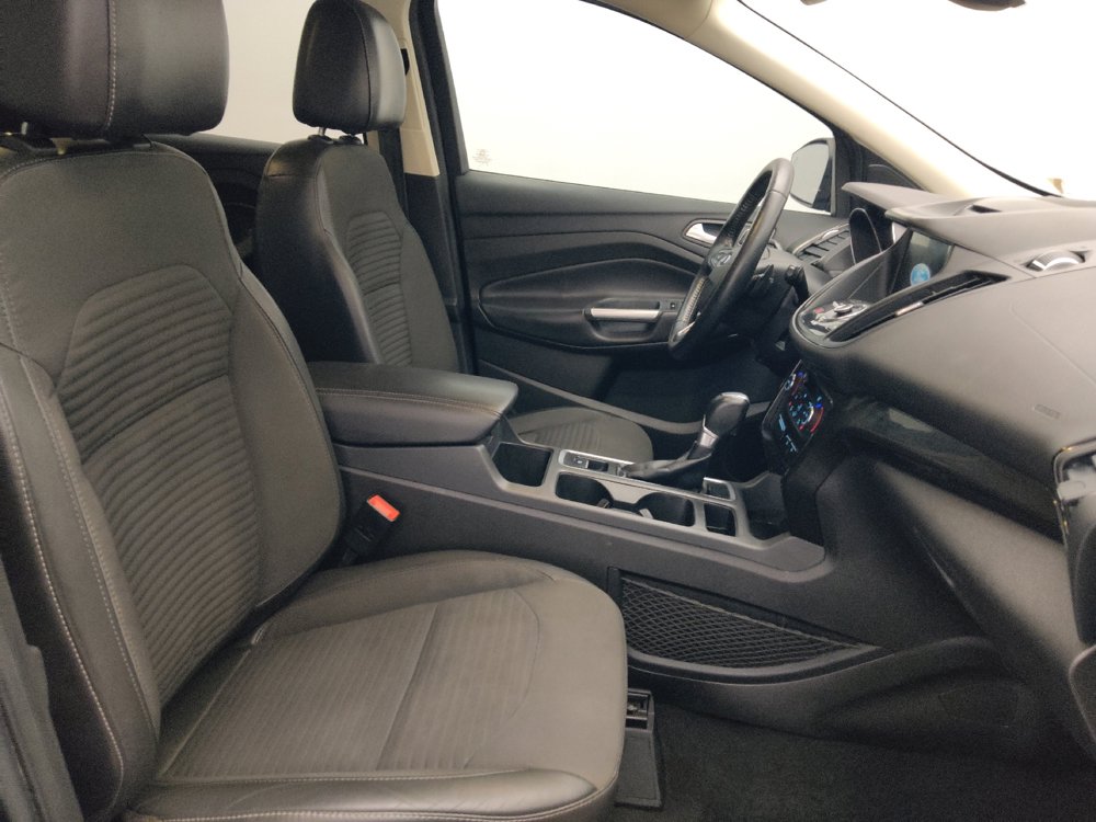 Used 2017 Ford Escape Titanium FWD image 21