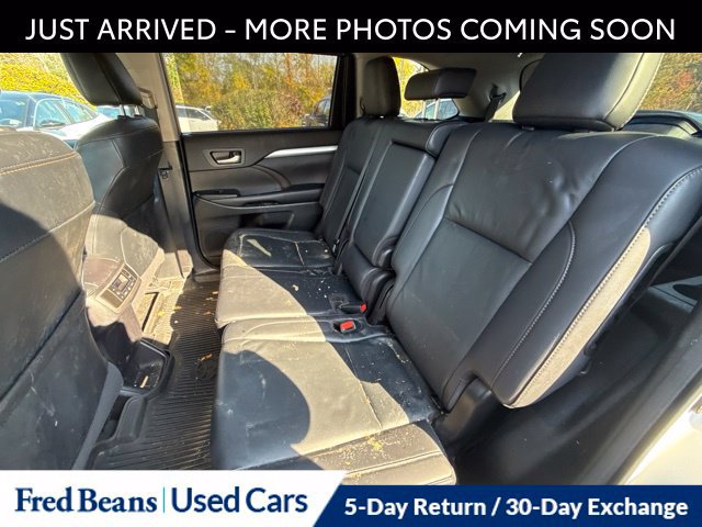 Used 2019 Toyota Highlander XLE AWD/4WD image 15