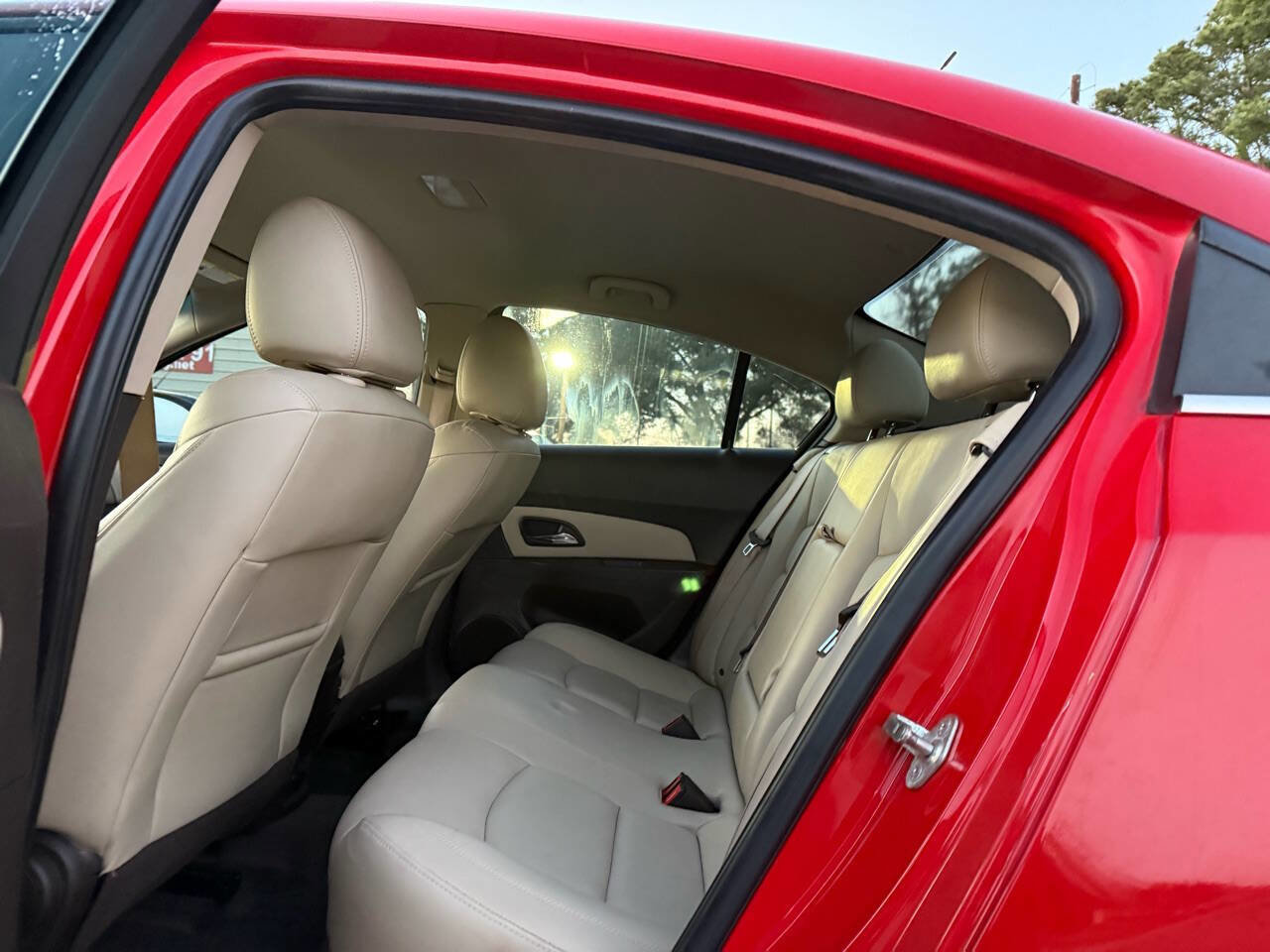 Used 2014 Chevrolet Cruze Diesel image 19