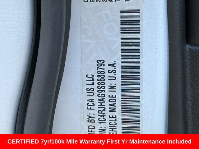 Certified 2025 Jeep Grand Cherokee Altitude AWD/4WD image 32