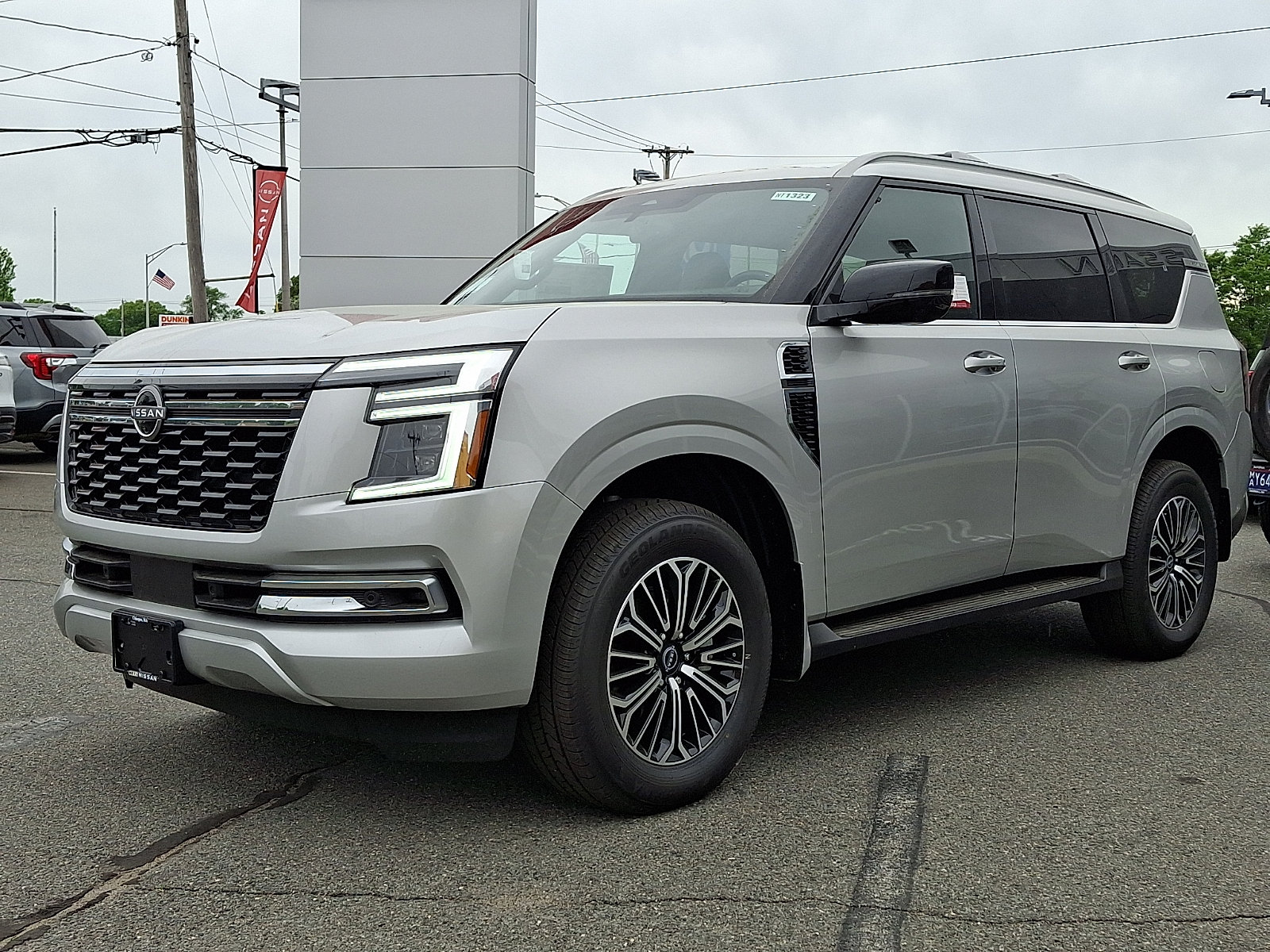 New 2026 Nissan Armada SL w/ Captain's Chari Seat Package AWD/4WD image 2
