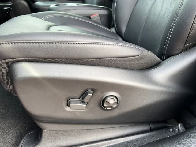 New 2026 Chrysler Pacifica Select image 9