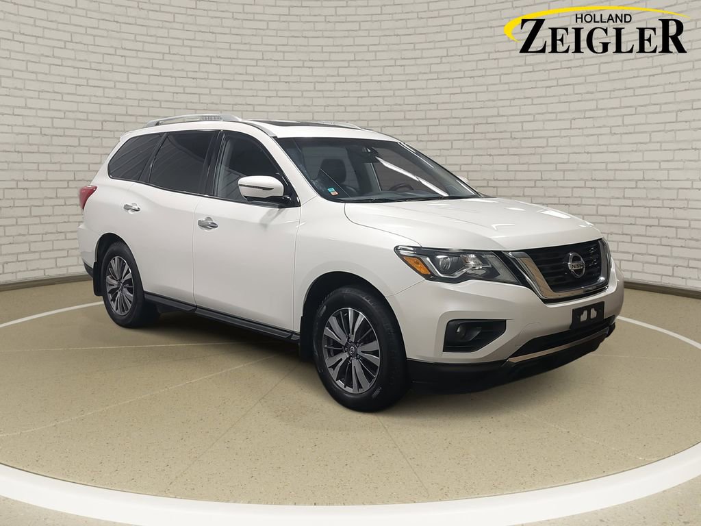 Used 2019 Nissan Pathfinder SL image 3