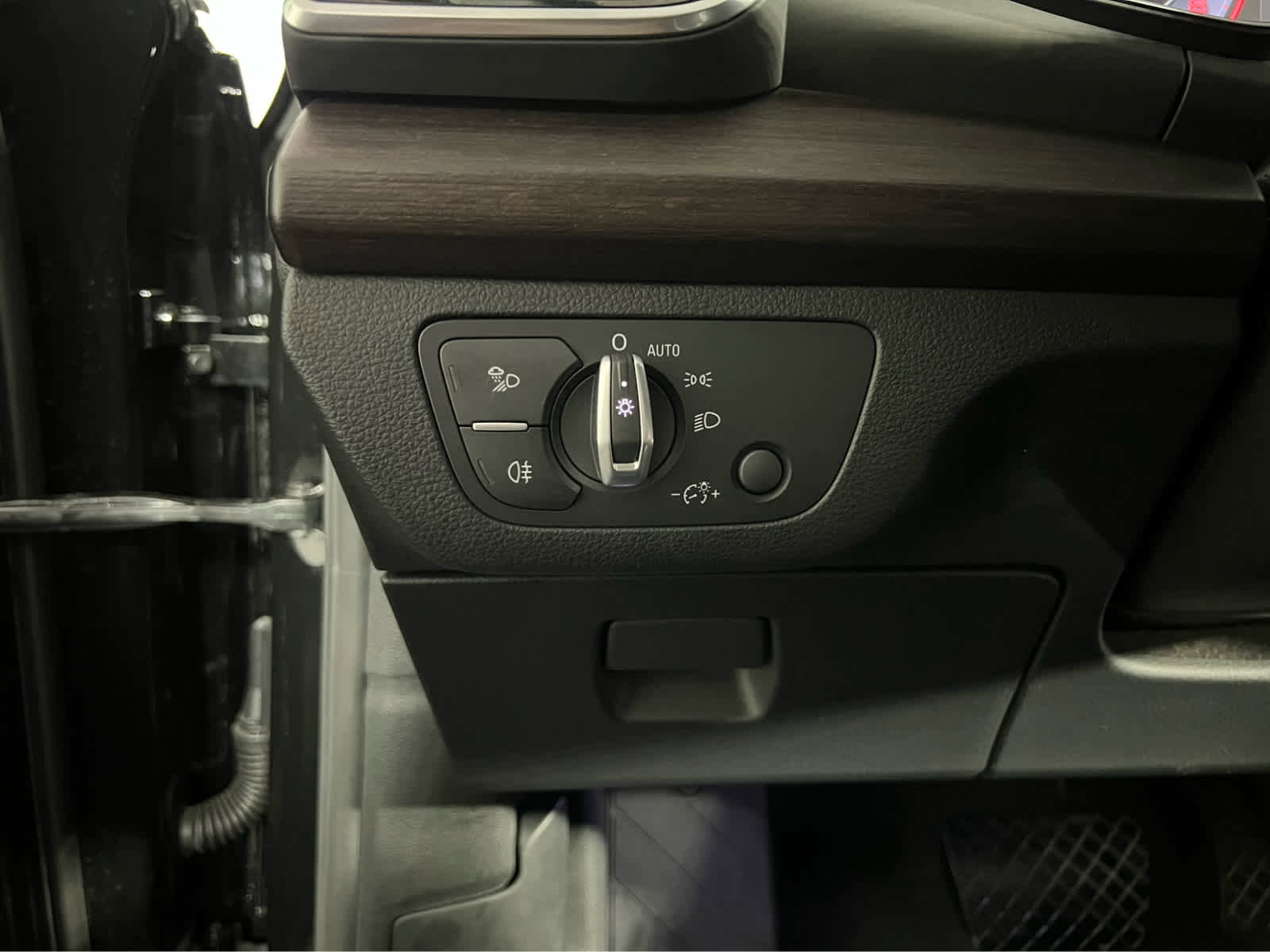 Used 2023 Audi Q5 2.0T Premium Plus w/ Premium Plus Package AWD/4WD image 21