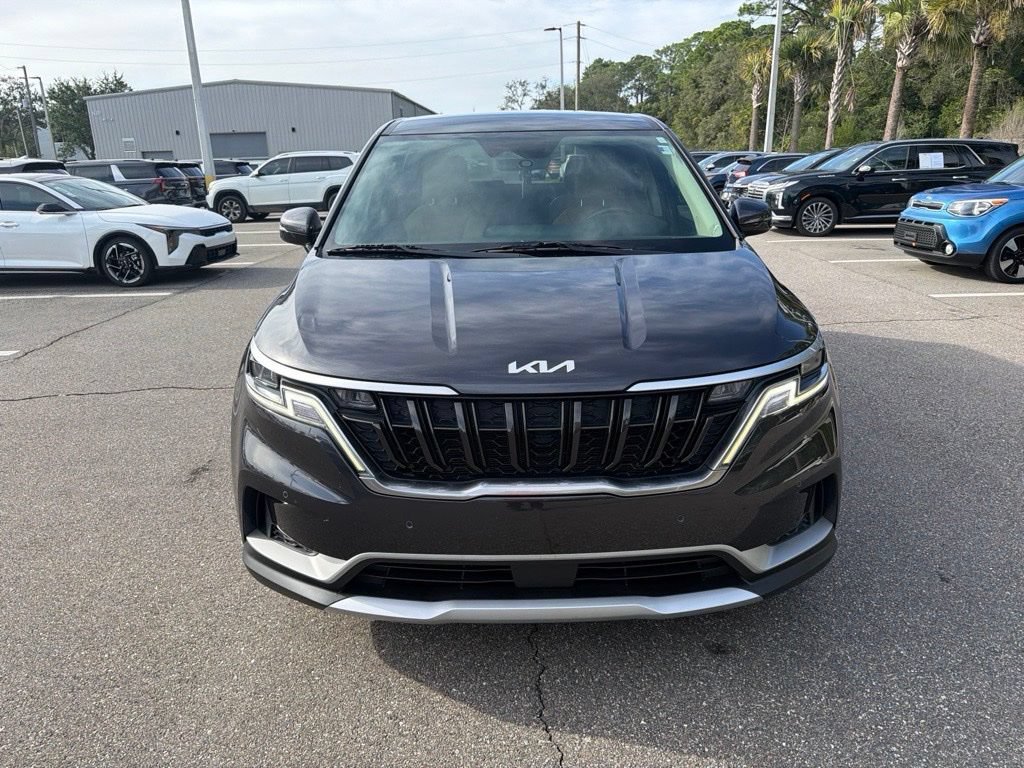 Certified 2023 Kia Carnival EX FWD image 2