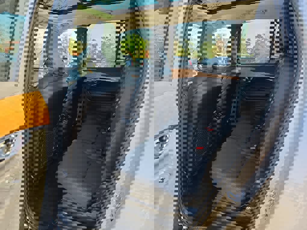 Used 2024 Volvo XC90 B5 Plus image 24