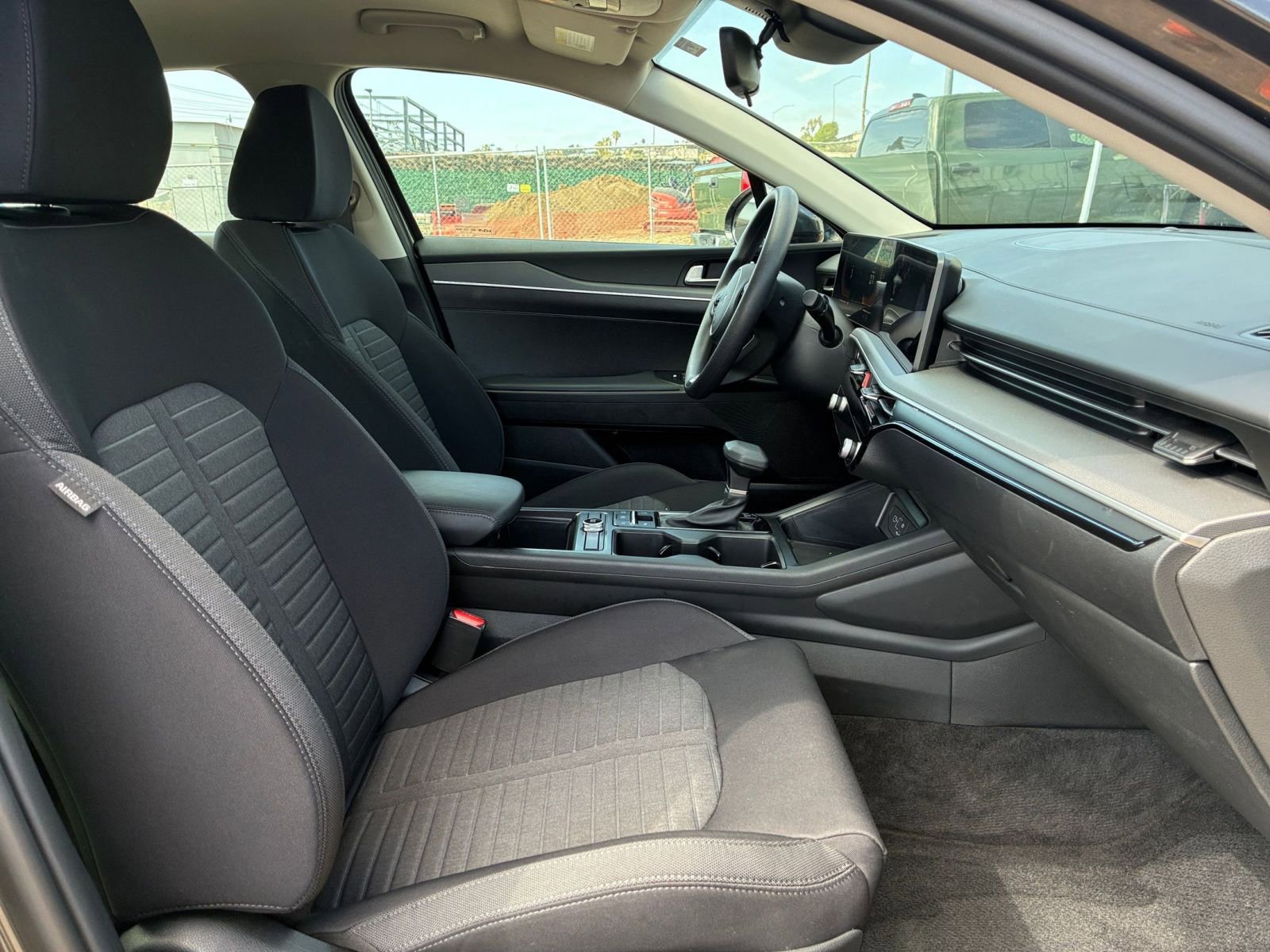 Used 2025 Kia K5 LXS image 36