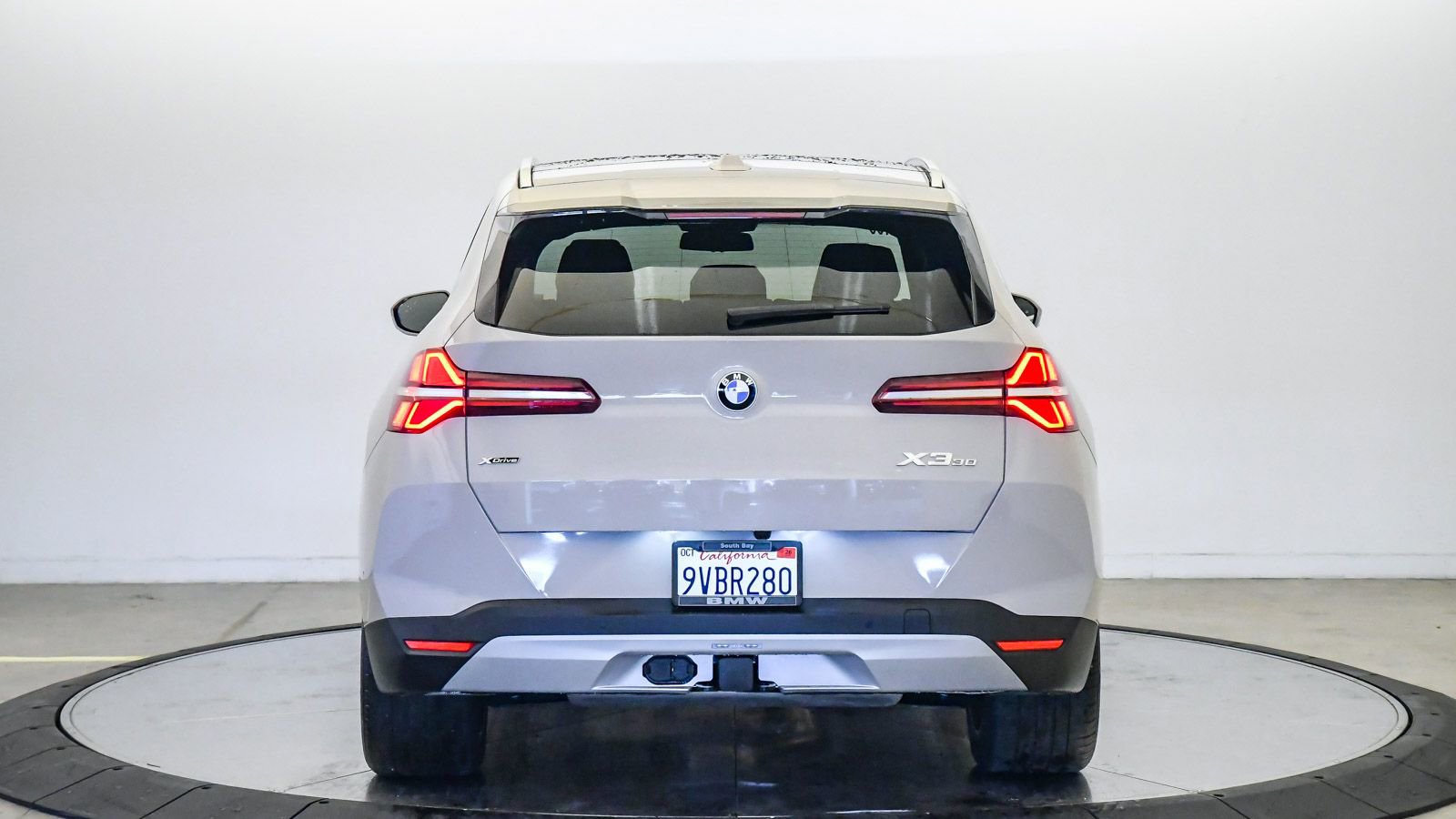 Used 2026 BMW X3 xDrive30 w/ Premium Package AWD/4WD image 3