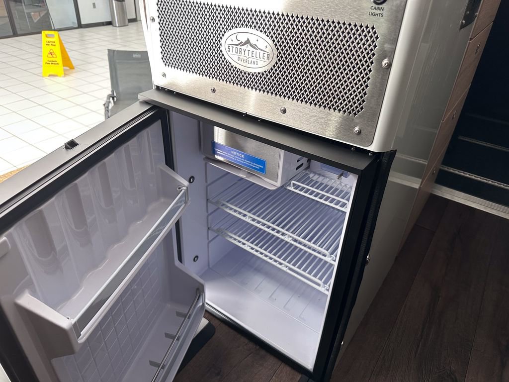 New 2025 Mercedes-Benz Sprinter 2500 image 17