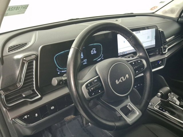 Used 2023 Kia Sportage EX AWD/4WD image 22