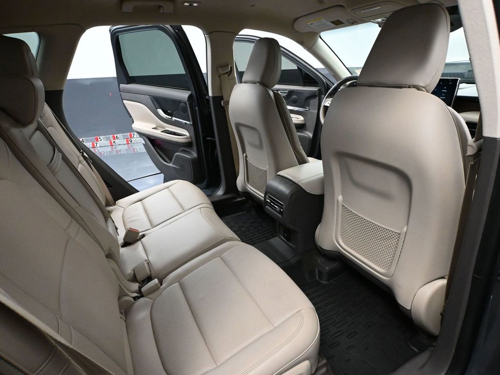 Used 2024 Lincoln Corsair Reserve w/ Towing Package image 44