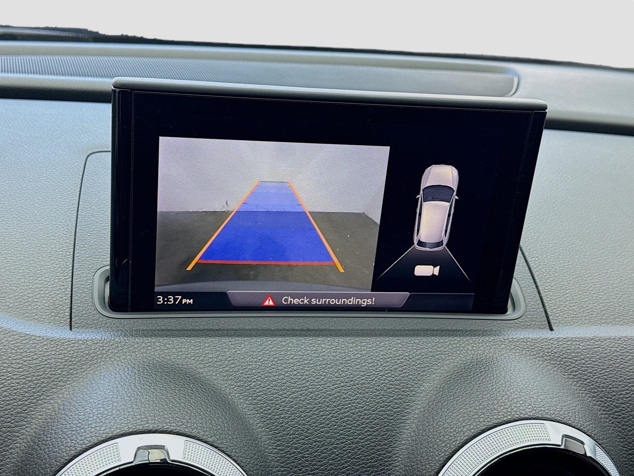 Used 2018 Audi A3 e-tron Premium image 10