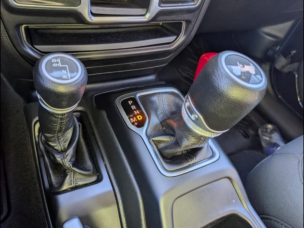 Used 2021 Jeep Wrangler Unlimited Sport image 15