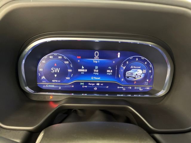 Certified 2024 Chevrolet Tahoe RST w/ RST Performance Edition AWD/4WD image 25