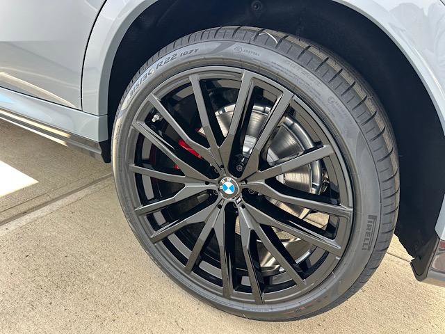 New 2026 BMW X6 M60i image 8