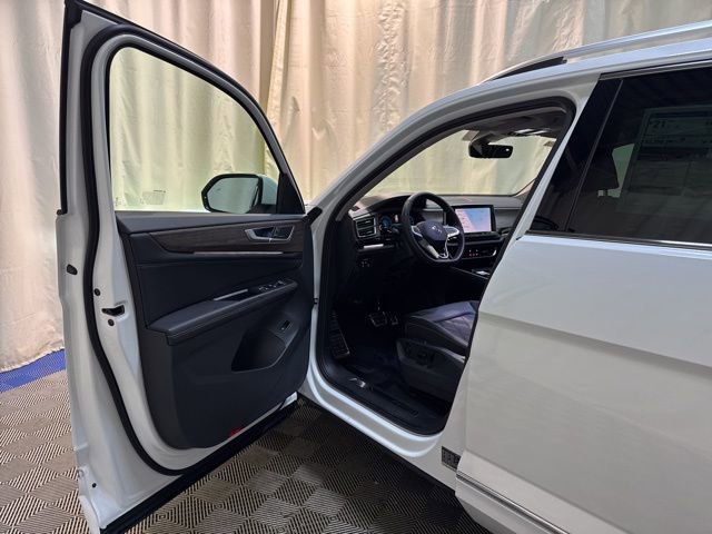 New 2026 Volkswagen Atlas SEL Premium R-Line image 11