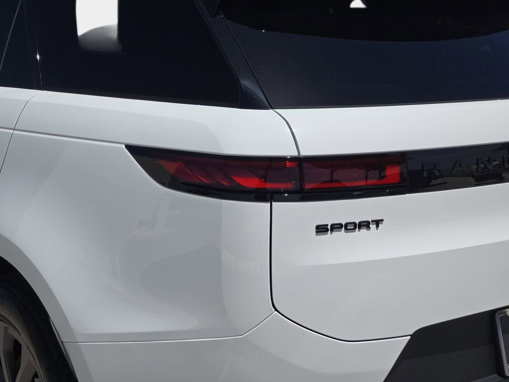 New 2026 Land Rover Range Rover Sport SE AWD/4WD image 36
