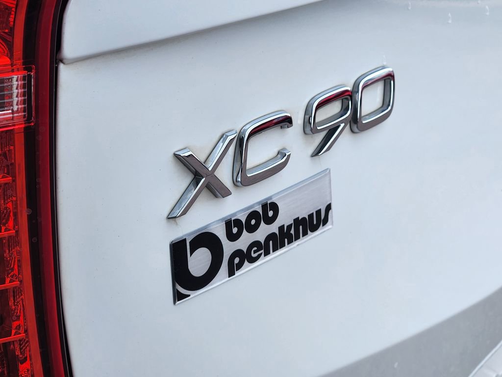 Used 2016 Volvo XC90 T8 Momentum w/ Vision Package AWD/4WD image 31