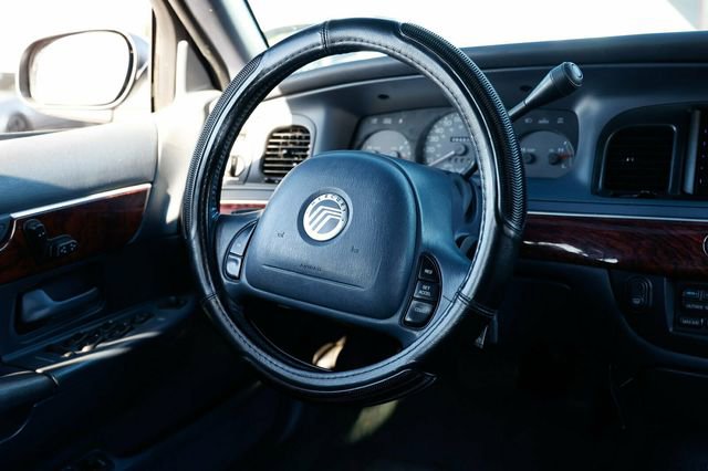 Used 2002 Mercury Grand Marquis LS image 27