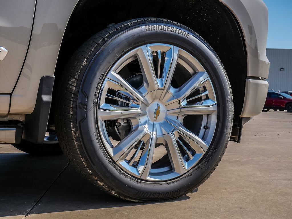 New 2026 Chevrolet Silverado 1500 High Country AWD/4WD image 9