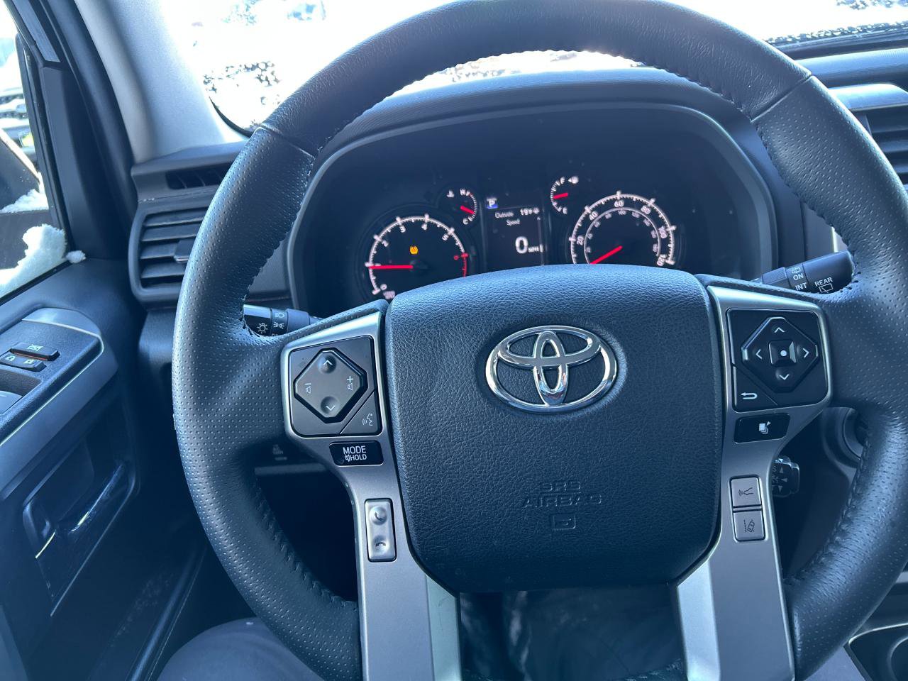 Used 2024 Toyota 4Runner SR5 AWD/4WD image 7