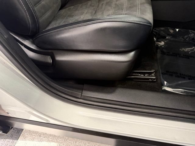 Used 2025 Mitsubishi Outlander SE AWD/4WD image 22