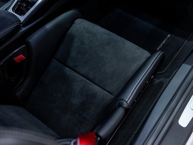 Certified 2020 Porsche 718 Cayman GT4 image 29