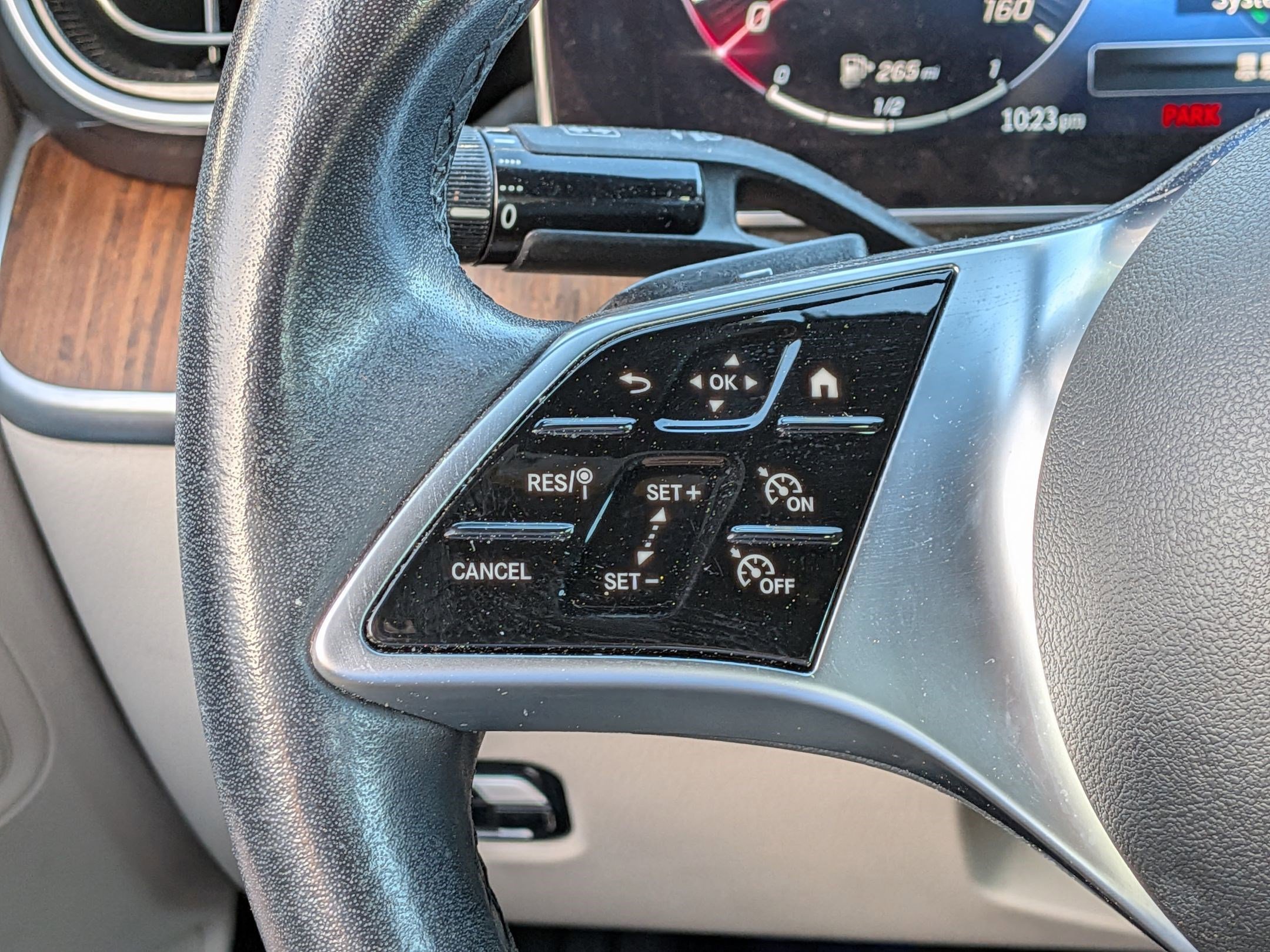 Used 2023 Mercedes-Benz C 300 Sedan image 14