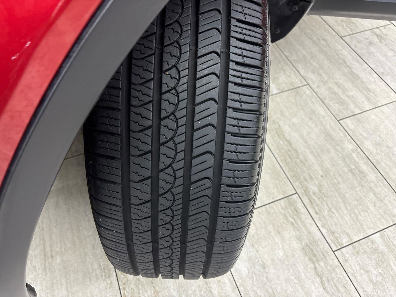 Used 2018 Land Rover Range Rover Evoque SE AWD/4WD image 32