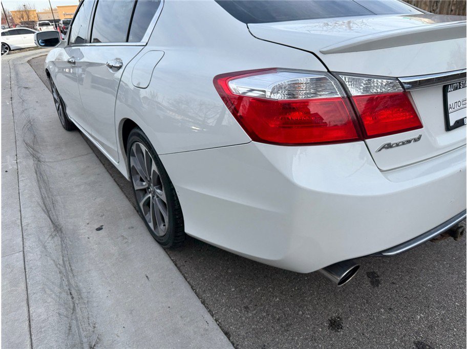 Used 2013 Honda Accord Sport image 40