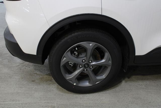 New 2026 Ford Escape ST-Line w/ Tech Pack #1 AWD/4WD image 25