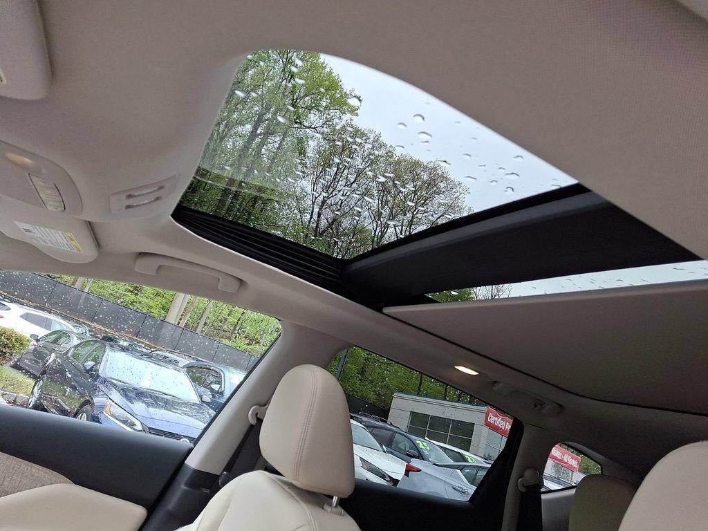 Used 2020 Nissan Murano SL w/ Moonroof Package AWD/4WD image 17