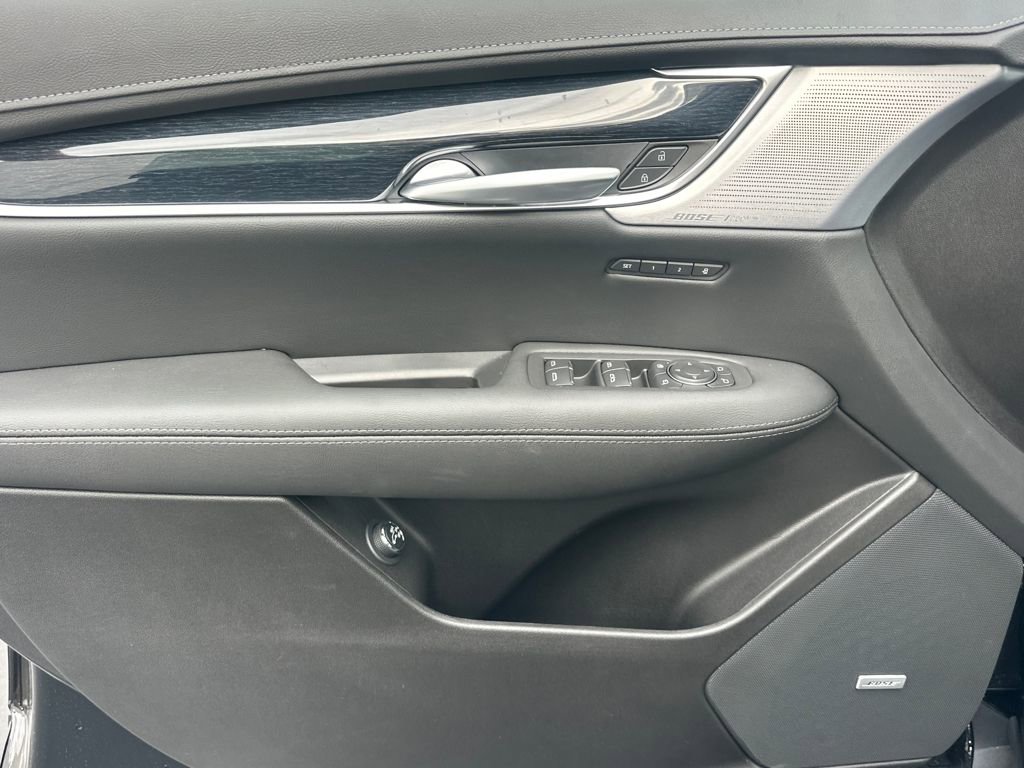 New 2026 Cadillac XT5 Premium Luxury image 9
