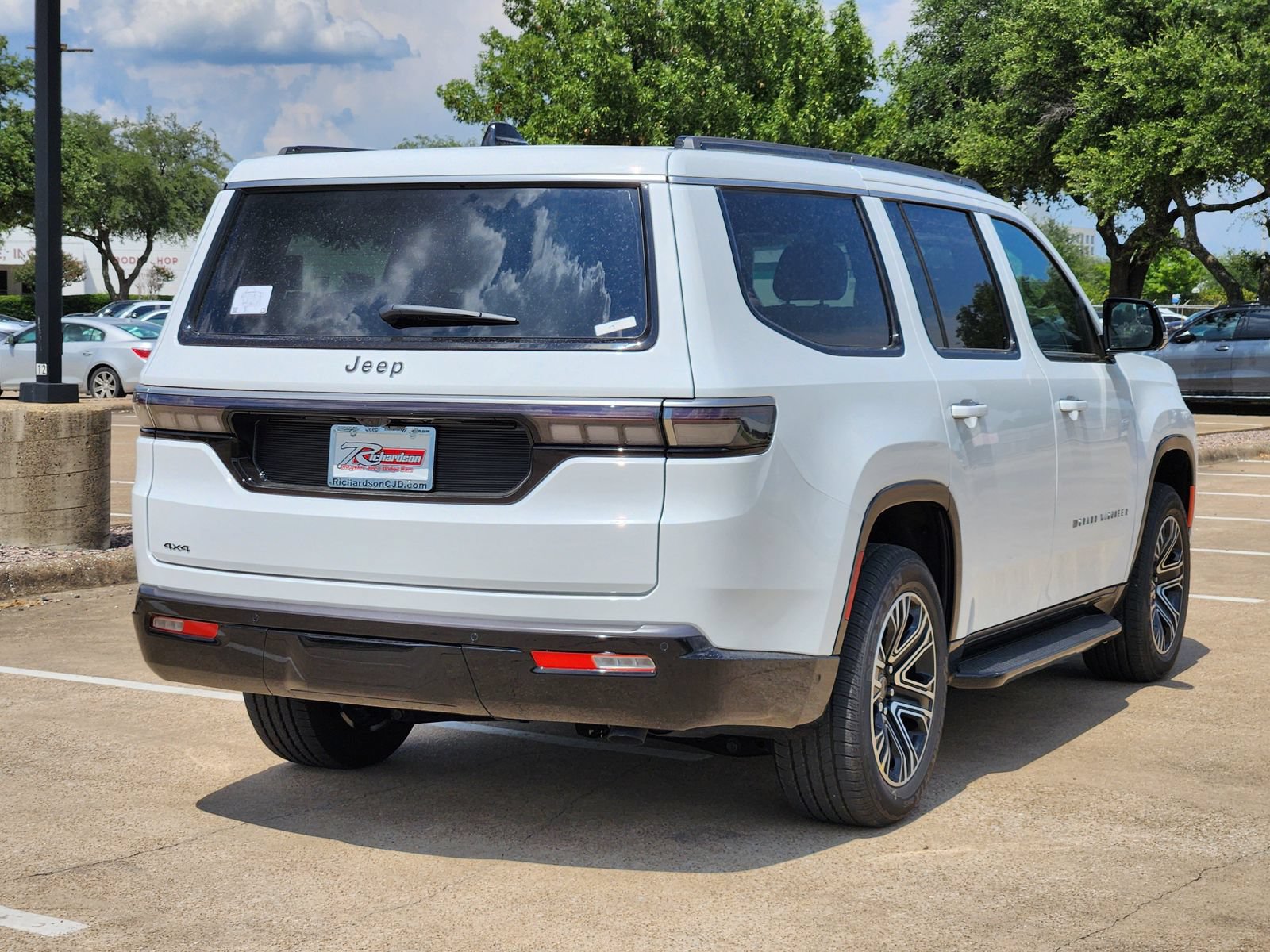 New 2026 Jeep Grand Wagoneer 4WD w/ Premium Group I image 6