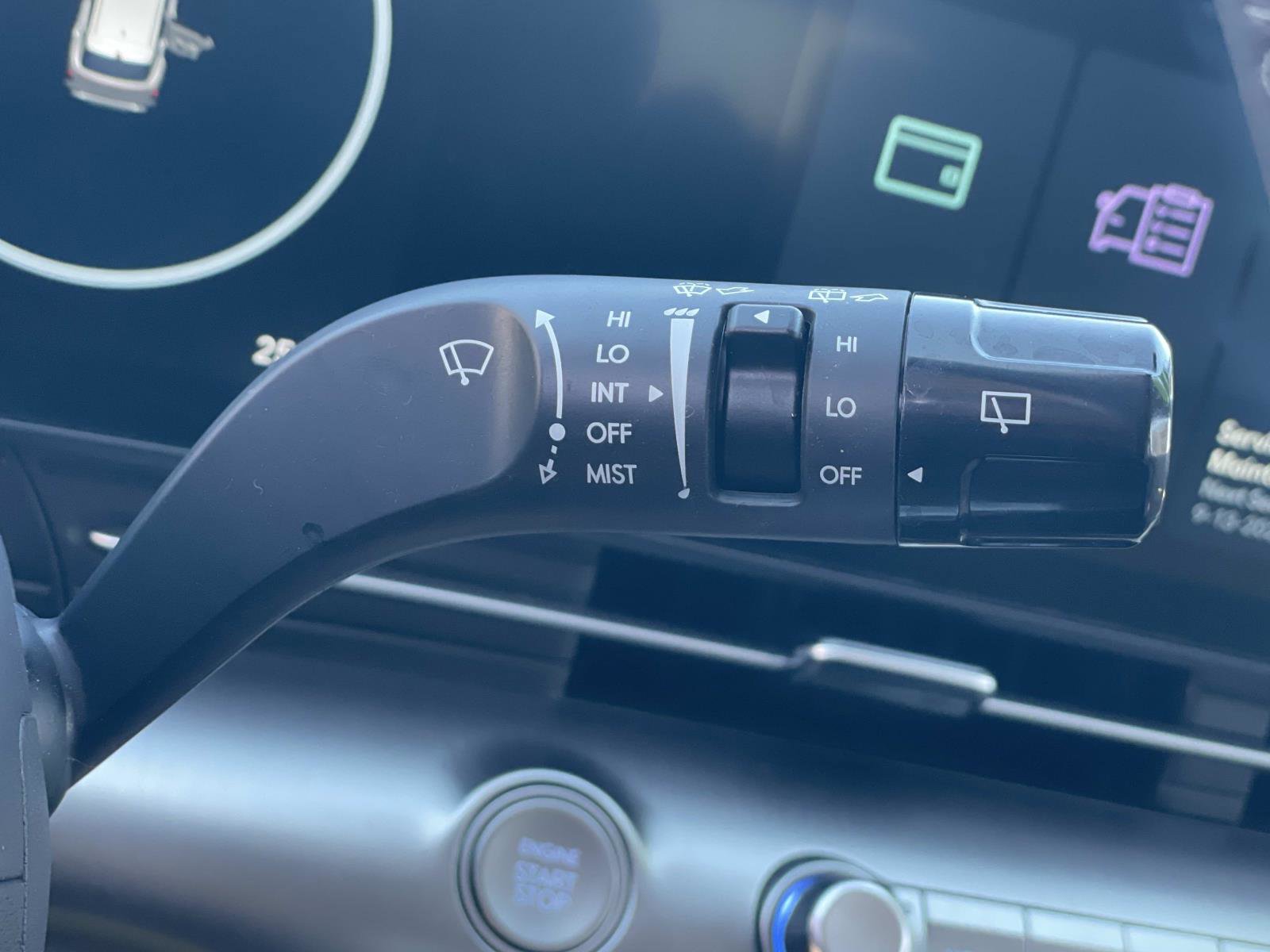 Certified 2025 Hyundai Kona SEL image 17