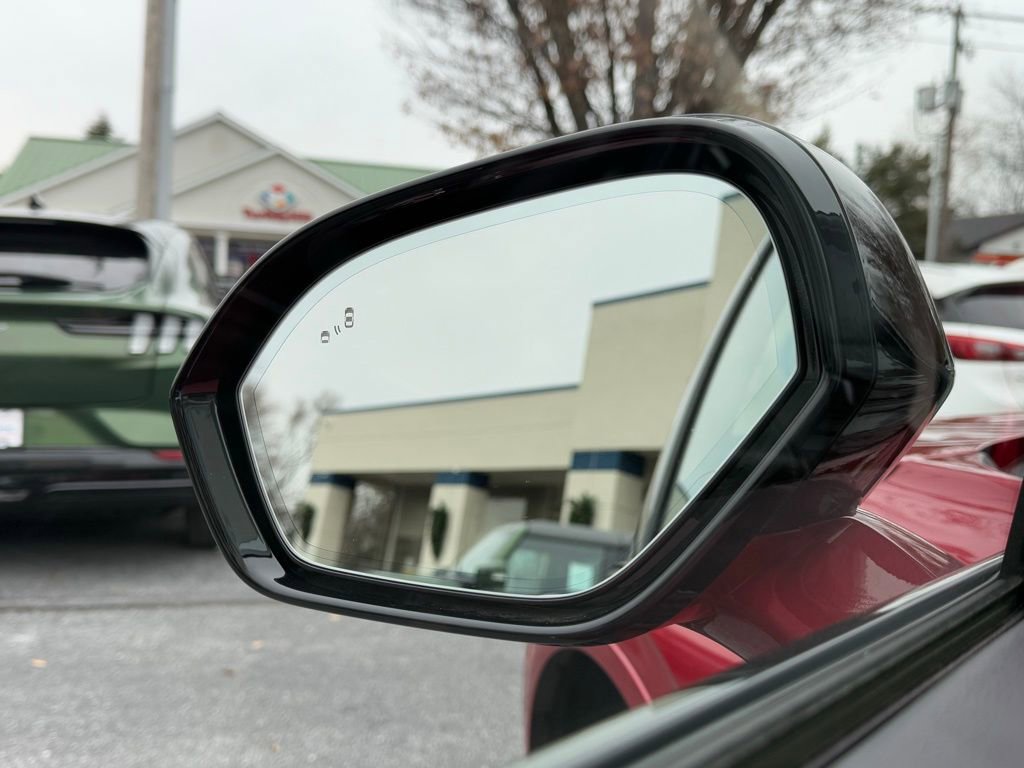 Used 2024 Lincoln Corsair AWD w/ Equipment Group 101A image 12