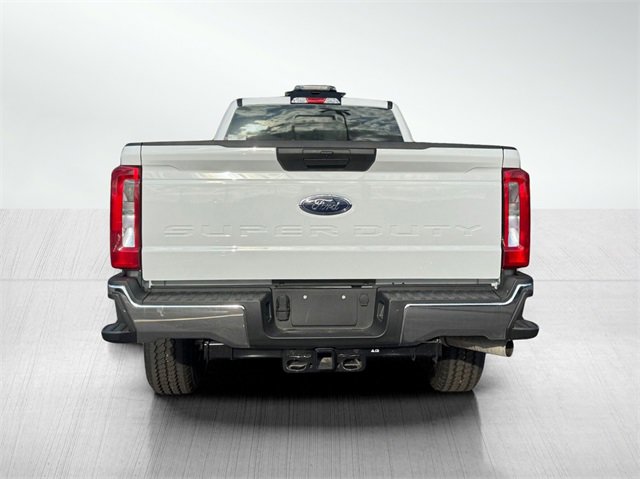 New 2026 Ford F350 XL w/ XL Chrome Package image 4