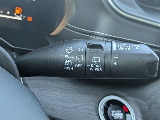 New 2025 Jeep Grand Cherokee Limited w/ Luxury Tech Group II image 29